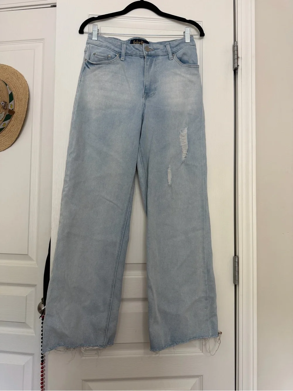 Indigo Rein light wash wide leg jeans size 9/28